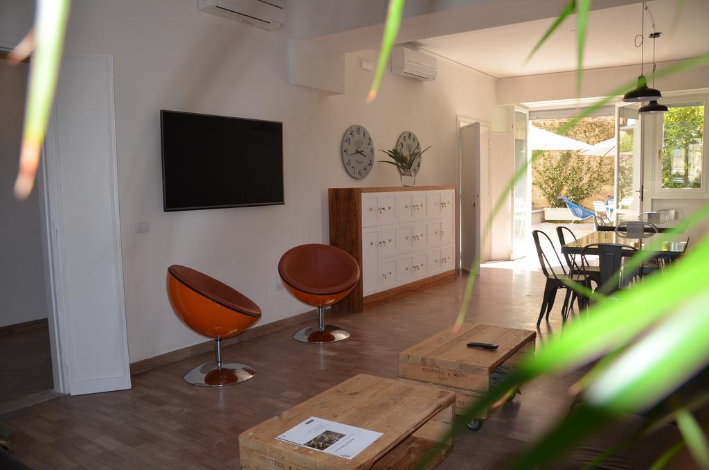 Dimora 16 Rooms & Garden Prato  Luaran gambar
